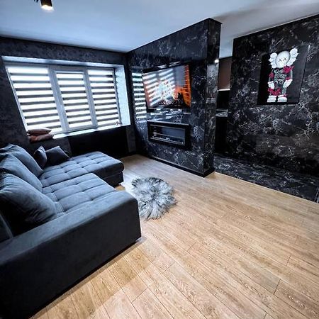 Black Pearl Luxury Apartment Вентспилс Экстерьер фото
