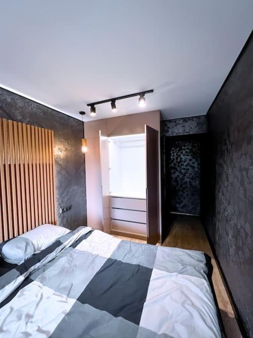 Black Pearl Luxury Apartment Вентспилс Экстерьер фото
