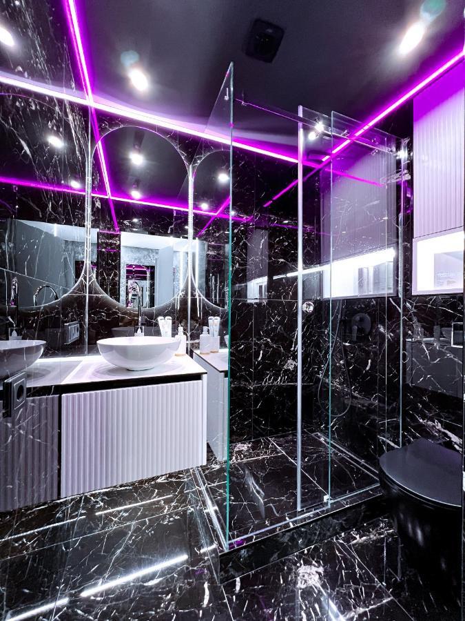 Black Pearl Luxury Apartment Вентспилс Экстерьер фото